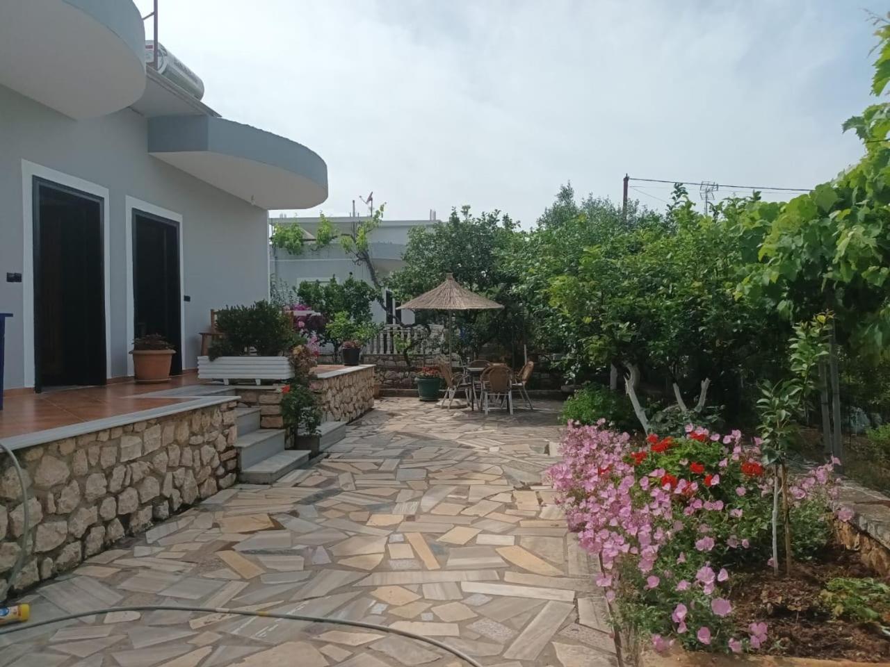 Vila Rexhaj Ksamil Esterno foto